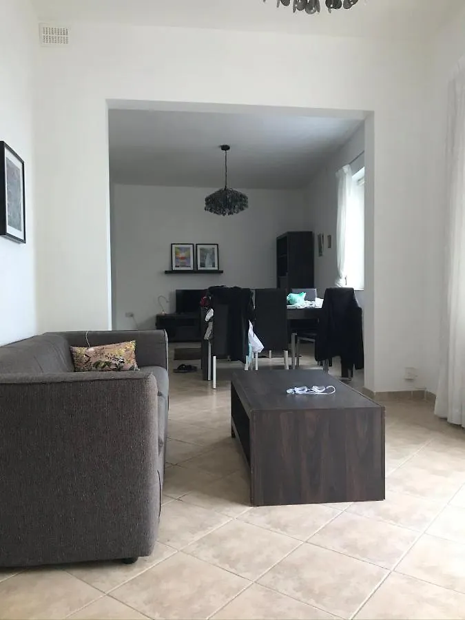 Homestay Seaview And Swim Apartment Sliema Malta